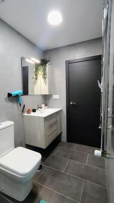 Ca Lolina Playa Apartment Хихон Екстериор снимка