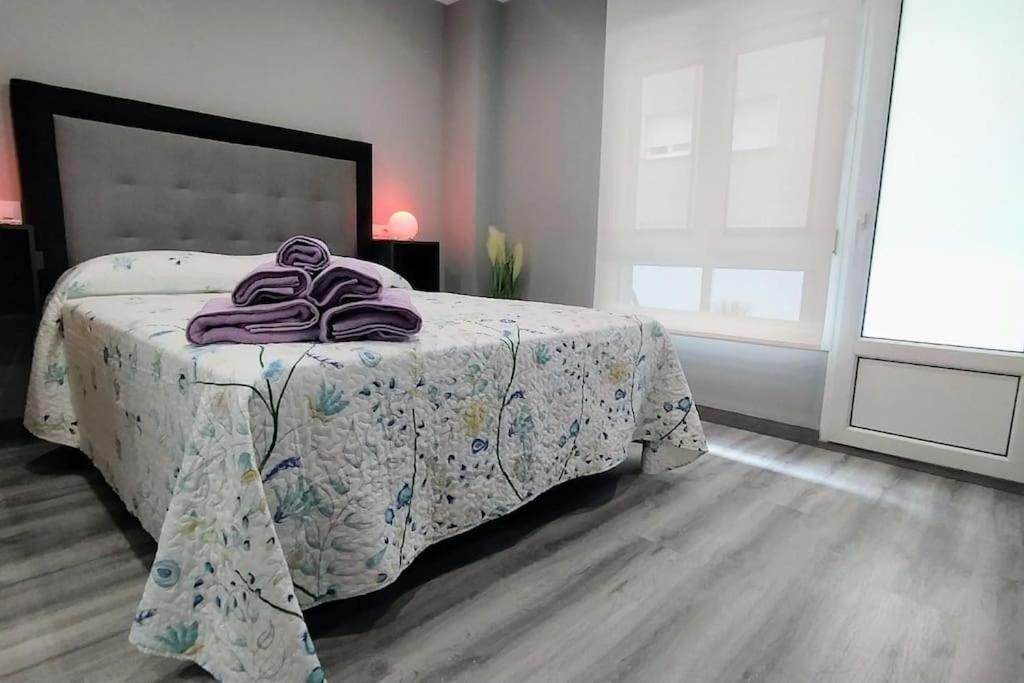 Ca Lolina Playa Apartment Хихон Екстериор снимка